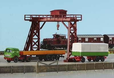 Z Gantry crane without rolling stock