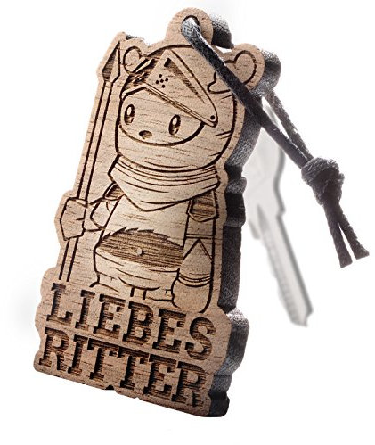 schenkYOU Porte-clés en bois – Gravure « Love Chevalier », marron, 4x5cm