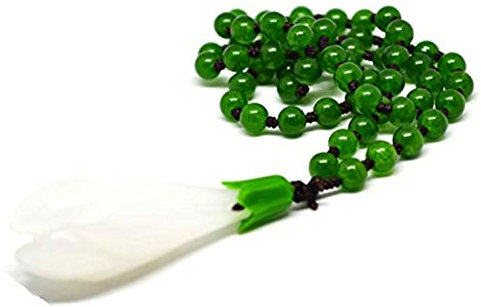 yigedan Damen-Halskette mit Magnolien-Blumen-Anhänger, natürliche grüne Jadeperlen, Jade, Jade