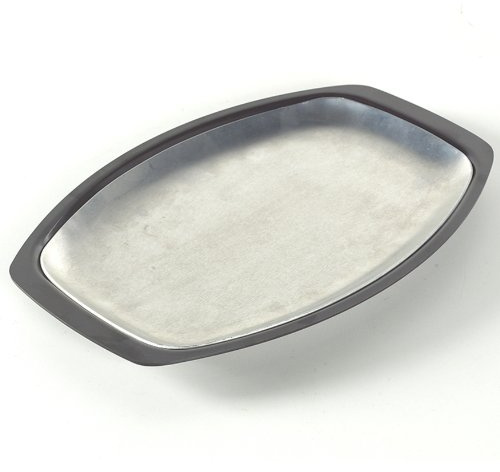 Nordic Ware 365 Indoor/Outdoor Grill n' Serve Plate, Serving Griddle Plate, Hot Plate, Sizzling Plate to Heat Food While Serving, American Made Serving Dish