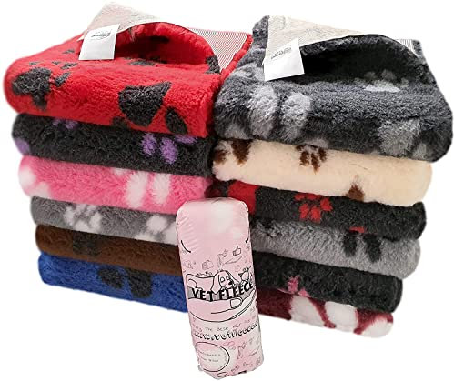 Vet Fleece Wurfunterlage für Hunde/Katzen, mit Pfoten-Muster, zum Aufrollen, aus Fleece, rutschfeste Unterseite