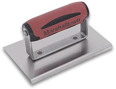 Truelle de bordure Marshalltown en acier inoxydable avec poignée Durasoft, pour arrondir le béton, rayon : 13 mm, lèvre 16 mm, taille de la truelle : 152x110 mm