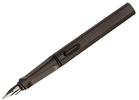 LAMY Safari Matt Black Fountain Pen with Medium Nib & Storage Pouch