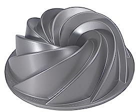 Nordic Ware Heritage Bundt Pan, Swirl Cast Aluminium Bundt Tin, Bundt Cake Tin with Elegant Pattern, Silver