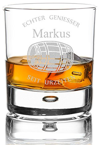 polar-effekt Personalisierbares Whiskeyglas mit Gravur - graviertes Whiskey Glas als Geschenk-Idee für Männer, für Papa - Geschenk für Freund zum Geburtstag - Motiv Holzfass