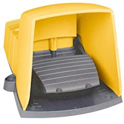 Schneider Electric XPE Fußschalter Ein-Aus, Öffner, 3 A; 270 mA Kunststoff 240V, IP 66
