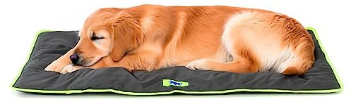 Ferplast Cuccia Cane e Gatto Antigraffio e Impermeabile, Tessuto Tecnico Resistente Tech, JOLLY Taglia Media, Materassino Lavabile a Mano a 30°, 98 x 65 x 3,5 cm, Nero