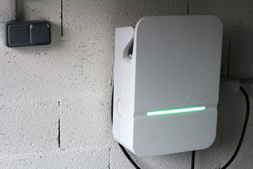 Borne de recharge HAGER WITTY pour voiture électrique - Mode 3 Type3/Mode 2 Accès libre - 3Ph+N, 32A - 4 à 22kW (HAGER-XEV103)