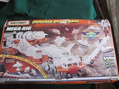 Matchbox MEGA-Rig Spielset (20 Spielzeuge in einem!) Der Truck verwandelt sich in eine große Mondbasis!