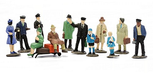 Dapol Model Railway Unpainted Platform Figures - OO Gauge