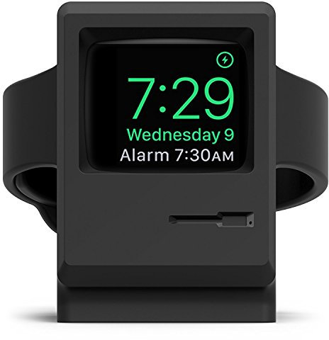 elago W3 Ständer Kompatibel mit Apple Watch Serie 11/10/9/8/SE3/SE2/7/6/SE/5/4/3/2/1 (46mm, 45mm, 44mm, 42mm, 41mm, 40mm, 38mm) - 1984 Macintosh Design (Schwarz)