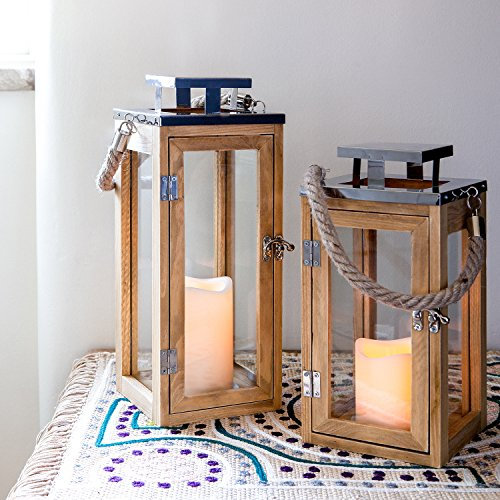 Lights4fun Lot de 2 Lanternes Decoratives en Bois de 26 cm et 34 cm avec Bougies LED à Piles avec Minuterie et Anse en Corde Décoration Shabby Chic Déco Table Maison Mariage Intérieur
