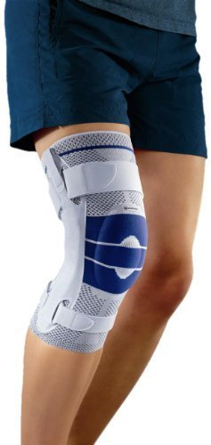 Bauerfeind GenuTrain Right S Knee Support (Black, 3) by Bauerfeind