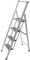 WENKO Leichte Aluminium Trittleiter mit 4 Stufen für 100 cm höheren Stand, rutschsichere XXL-Stufen, Design Klapptrittleiter mit 44 x 153 x 5,5 cm in matt Silber, TÜV Süd Zertifiziert