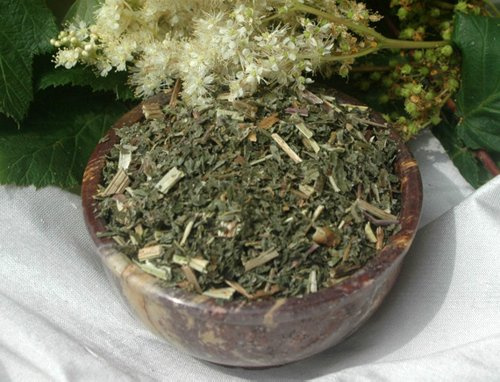 Naturix24 – Mädesüßkraut geschnitten, Mädesüßtee – 250g Beutel