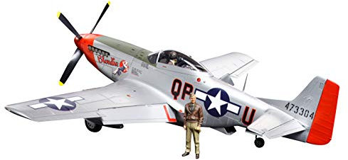 TAMIYA TAM60322 300060322 - 1:32 WWII North American P-51D Mustang