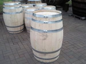 JUNIT 225 Liter neues Kastanienholzfass Holzfass-H.94cm, D.70cm Wasserfass Dekofass Fassregentonne Weinfass