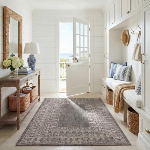 SAFAVIEH Washable Rug Outdoor Courtyard Collection - 5'3 x 7'7, Black & Beige, Non-Shedding & Easy Cleaning, Ideal for Patio, Backyard, Mudroom (CY8482-36621)