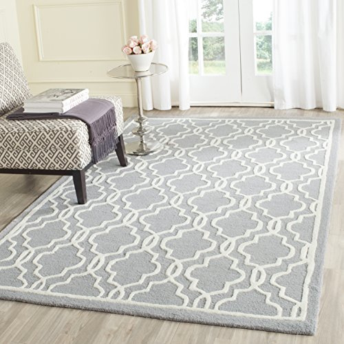 SAFAVIEH Cambridge Collection Accent Rug - 4' x 6', Silver & Ivory, Handmade Moroccan Wool, Ideal for High Traffic Areas in Entryway, Living Room, Bedroom (CAM131D)