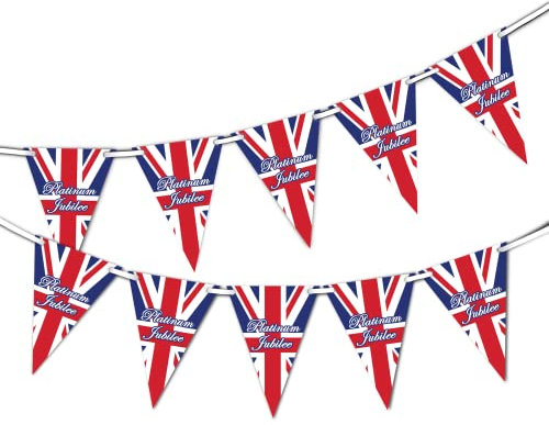 Party Decor Wimpelkette mit Union Jack-Motiv, Silbertext, Platinumjubiläum – volle Flagge, patriotisches britisches Königreich, 15 Dreiecksflaggen