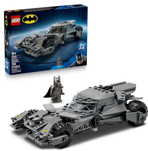 LEGO DC Batman v Superman Batmobile - Macchina Giocattolo - Kit Modellismo da Collezione con Minifigure del Supereroe - Idea Regalo di Compleanno per Bambini e Ragazzi da 9 Anni Fan del Film - 76331