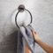 Betadistor Anneau porte-serviette noir à fixation murale, en acier inoxydable 304, porte-serviettes rond en caoutchouc pour salle de bain, porte-serviettes autocollant, noir, 060202