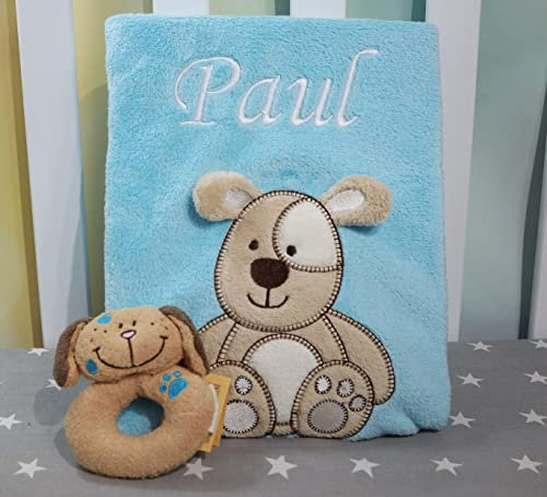 BotoBaby ★ GESCHENKSET Babydecke mit Namen und Datum Bestickt + Babyrassel Hund ★ Geschenk ★Geburt ★ Taufe ★ (Set 42)