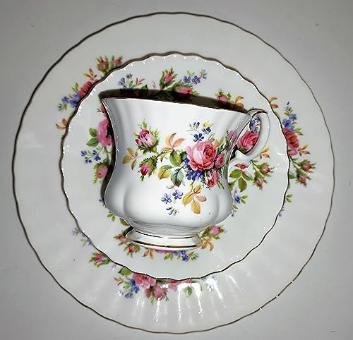 Royal Albert Collection Mug / Moss Rose / 1 Cup - 1 Saucer - 1 Cake Plate / Original / Bone China / Small