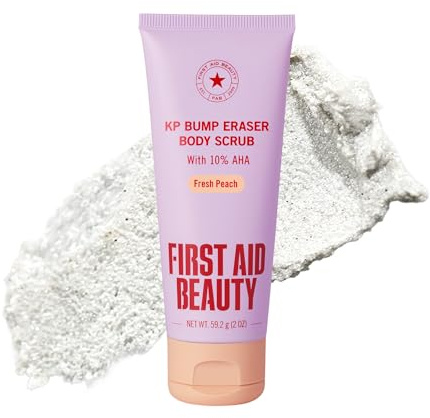 First Aid Beauty - KP Bump Eraser Body Scrub mit 10% AHA, Keratosis Pilaris Peeling mit Glykol- und Milchsäuren, hilft dabei, Chicken Skin Bumps zu reduzieren, sicher für empfindliche Haut, Peach