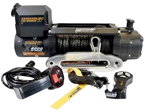 KANGAROO WINCH Schnelle Elektrische Seilwinde 12V mit Funkfernsteuerung - 8000 lbs Zugkraft - Langlebiges Kunststoffseil - Perfekt für Offroad - 4x4 Forst- und Nutzfahrzeuge (K8000XP)