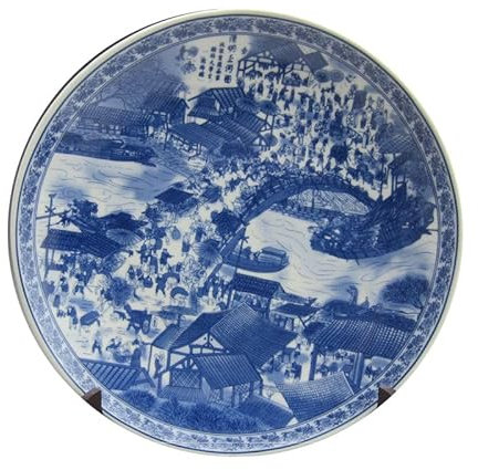 Platos de porcelana azul y blanca