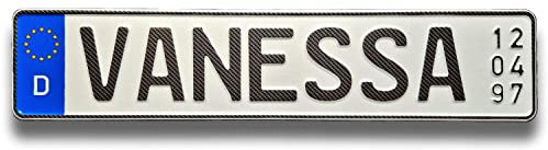 TA TradeArea Namenskennzeichen | Namensschild mit Geburtsdatum individualisierbares geprägtes Nummernschild egal ob Geburtstag oder Taufe (EU-Namensschild Carbon)