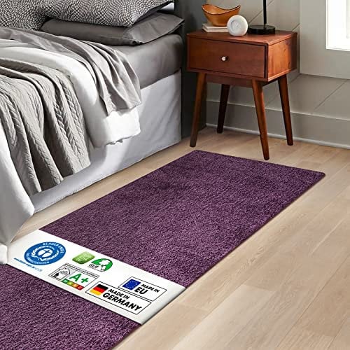 KARAT Bettvorleger Barcelona - Shaggy Bettumrandung - Teppich Läufer für Schlafzimmer Wohnzimmer - Flauschiger Teppichläufer (80 x 120 cm, Lila)