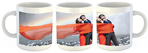 Unified Distribution Shah Rukh Khan Kajol Dilwale - Tasse mit Motiv Bedruckt, 300ml C-Henkel. Tolles Geschenk für Büro, Küche, Geburtstag, Ihre Neue Lieblingstasse zum Frühstück