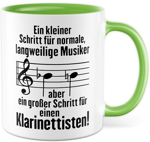 Klarinette Tasse mit Spruch - Geschenk Ein kleiner Schritt für normale, langweilige Musiker - Kaffeetasse aus Keramik 330ml - Klarinettist Orchester Musik Instrument Kaffee-Becher Witztasse