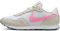 NIKE MD Valiant BG, Sneaker Unisex-Adulto, Summit White Pink Spell White Geode Teal, 38.5 EU