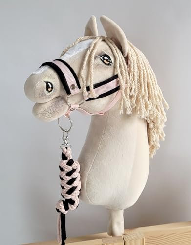 Super Hobby Horse Steckenpferd-Set: A3-Halfter mit schwarzem Fell + Seilleine – Schwarz und Puderrosa. Kein Pferd enthalten.