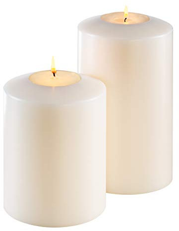 Sin! 2er Set Teelichthalter Classic warmweiß - ∅ 12cm - Höhen 15/20 cm, Dauerkerze mit Teelicht in Kerzenform - Teelichtkerze in Kerzenoptik - Kunststoffkerze mit Teelichteinsatz.