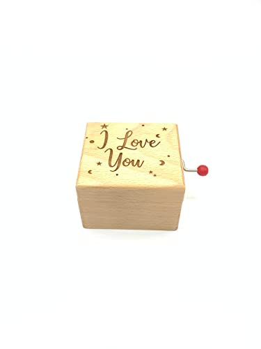 Boîte à musique en bois gravée I love you. Melody : La vie en rose.