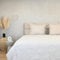 HappyBed 140x200 - Einzelne Bettdecke - Waschbare Bettdecke ohne Bezug - Bedruckte Bettdecke ohne Bezug - Spannbettdecke mit Druck - Mikrofaser - Taupe