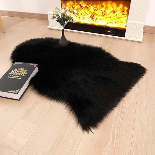 JXLOULAN Faux Lammfell Schaffell Teppich Schwarz 40x60 cm, Longhair Flauschiger Teppiche Wohnzimmer Deko Weicher Fell Carpet für Stühle Sofa Schlafzimmer Kinderzimmer