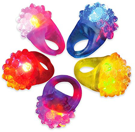 NOVELTY PLACE Lot de 24 bagues clignotantes à LED clignotantes pour enfants et adultes, 24Pack, Caoutchouc