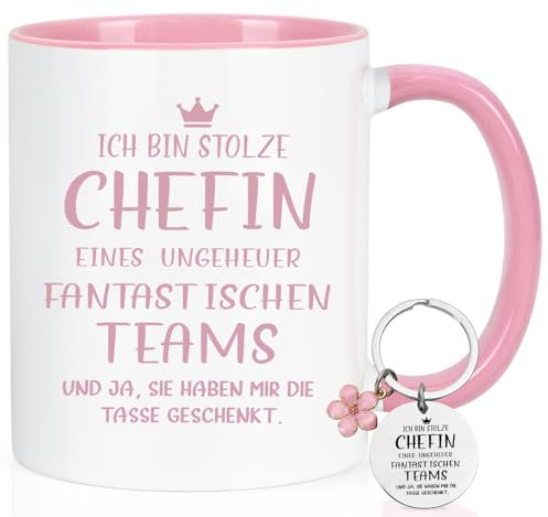 Joymaking Chefin Tasse Mit Spruch - Ich Bin Stolzer Chefin Eines Teams, Lustige Geschenk Tasse Mit Schlüsselanhänger Zum Geburtstag Weihnachten, Abschied Geschenk für Kollegen