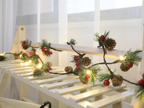 Queta Weihnachtsgirland mit LED Lampen Tannengirlande Weihnachtsdeko mit Kiefernnadel, Tannenzapfen, Beeren (3M 30LEDS)