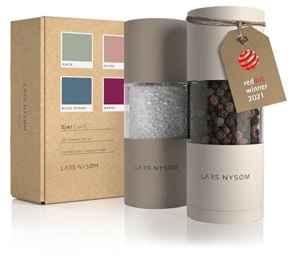 LARS NYSØM Salz und Pfeffer Mühlen Set aus Edelstahl mit einstellbarem Keramik-Mahlwerk 2 Stück I Manuelle Gewürzmühlen mit hochwertigem Design (2 Stk) (Brown/Beige)