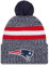 New Era NFL Unisex Erwachsene Offizielle 2023 Sideline Cold Weather Cuffed Pom Beanie Mütze, New England Patriots, Einheitsgr��e