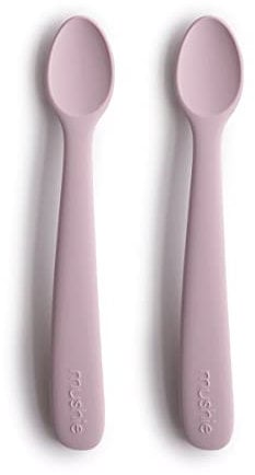 Mushie | Lot de 2 Cuillère en silicone sans BPA | Cuillère d'alimentation lavable au lave-vaisselle | Accessoires pour les tout-petits | Soft Lilac