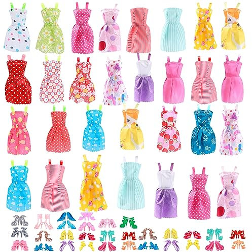RYAN 60 Stücke Puppenkleidung Kommt mit 30 Röcke und 30 Schuhe Puppen Kleider Zubehör Viele Stile Werden Zufällig Verschickt Trendiger Stil für Barby Puppen 30cm