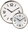St. Leonhard Quarzwanduhr: Edelstahl-Quarz-Wanduhr mit Zifferblatt-Beleuchtung und Lichtsensor (Wanduhr Licht)
