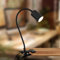 B.K.Licht - Lampe de bureau avec interrupteur à fil, lumière blanc chaud, orientable, lampe lecture, pince, chevet, lecture enfants, lit, 40x10x6,5 cm, noir